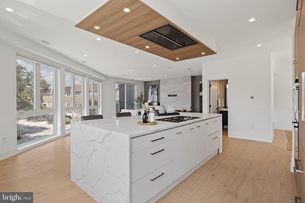 527 Brown Street - Photo 8