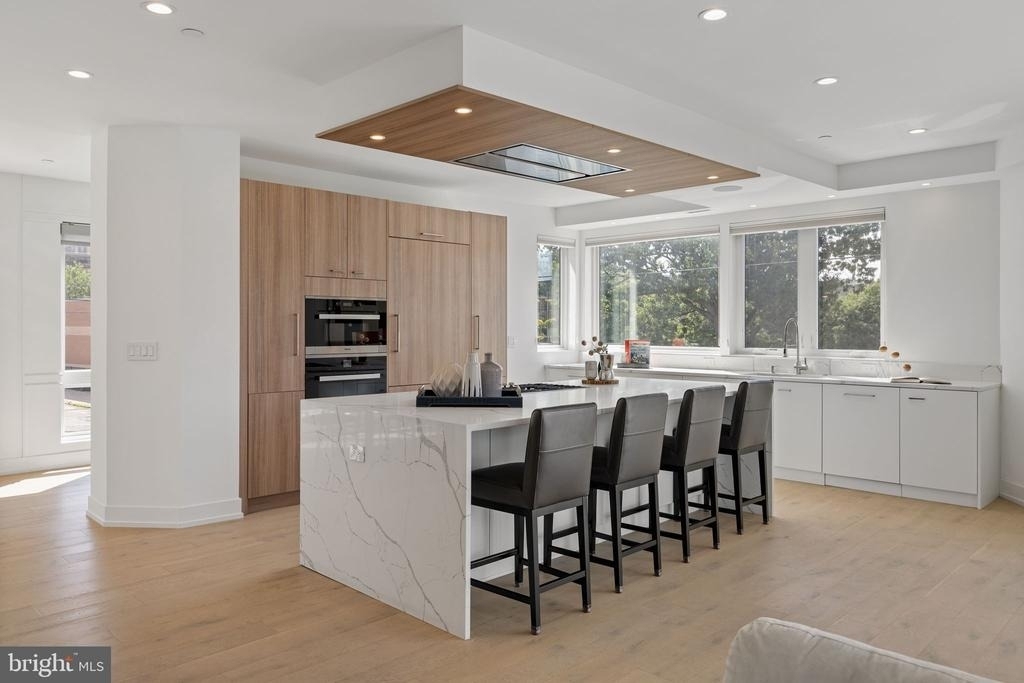 527 Brown Street - Photo 10
