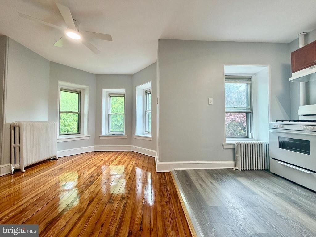 146 Sumac Street - Photo 2