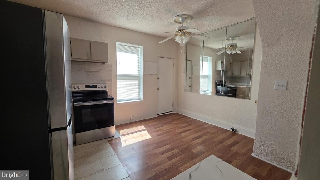 149 N Dearborn Street - Photo 6