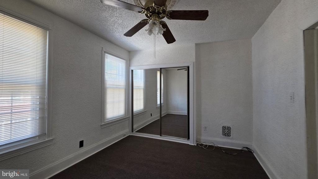 149 N Dearborn Street - Photo 17