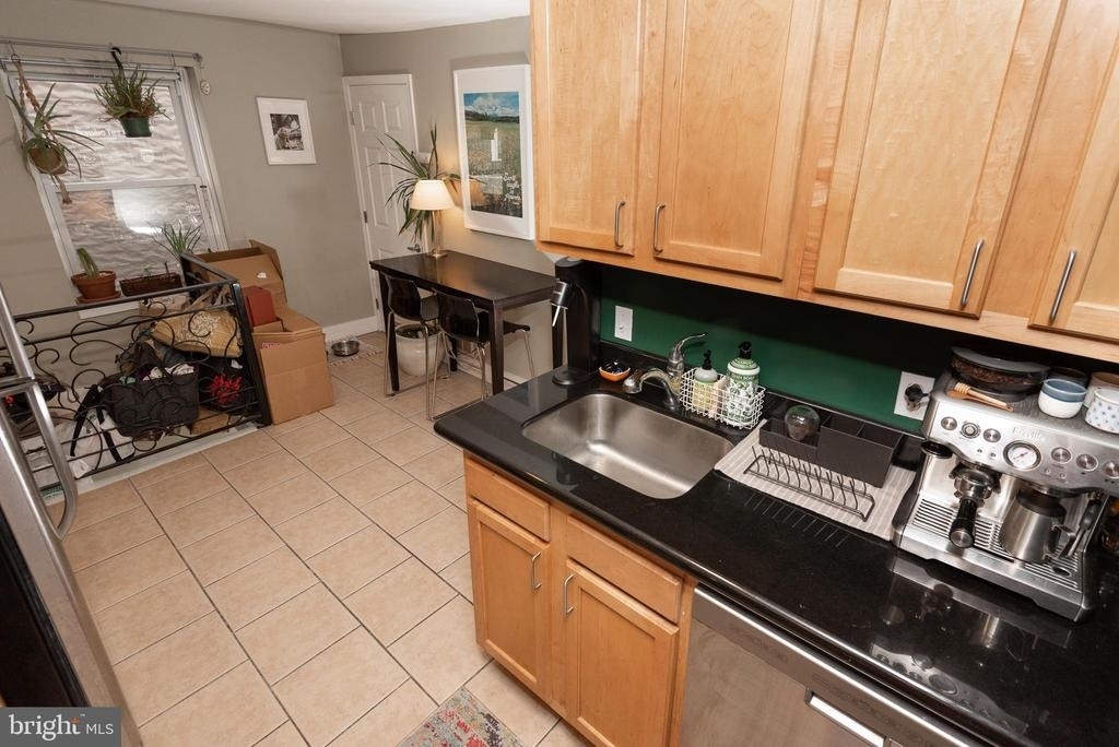 2165 E Susquehanna Avenue - Photo 12