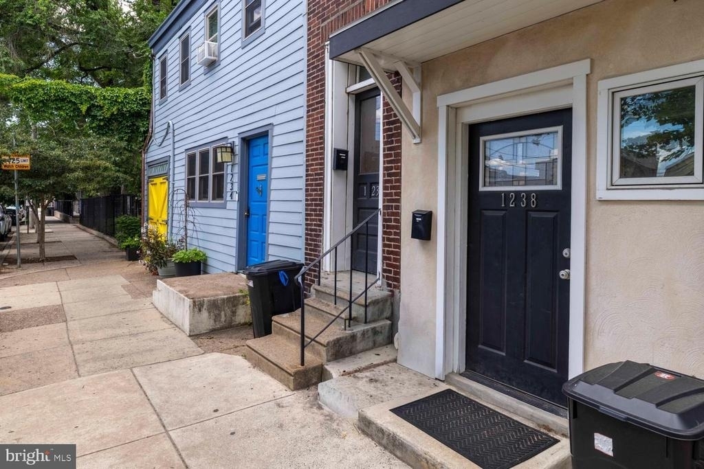 1238 E Montgomery Avenue - Photo 2
