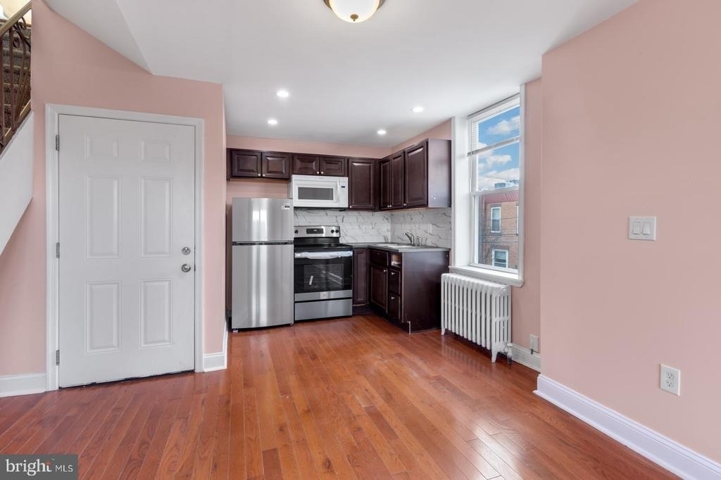 1440 W Porter Street - Photo 1