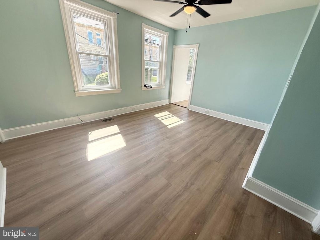1201 Arch Street - Photo 12