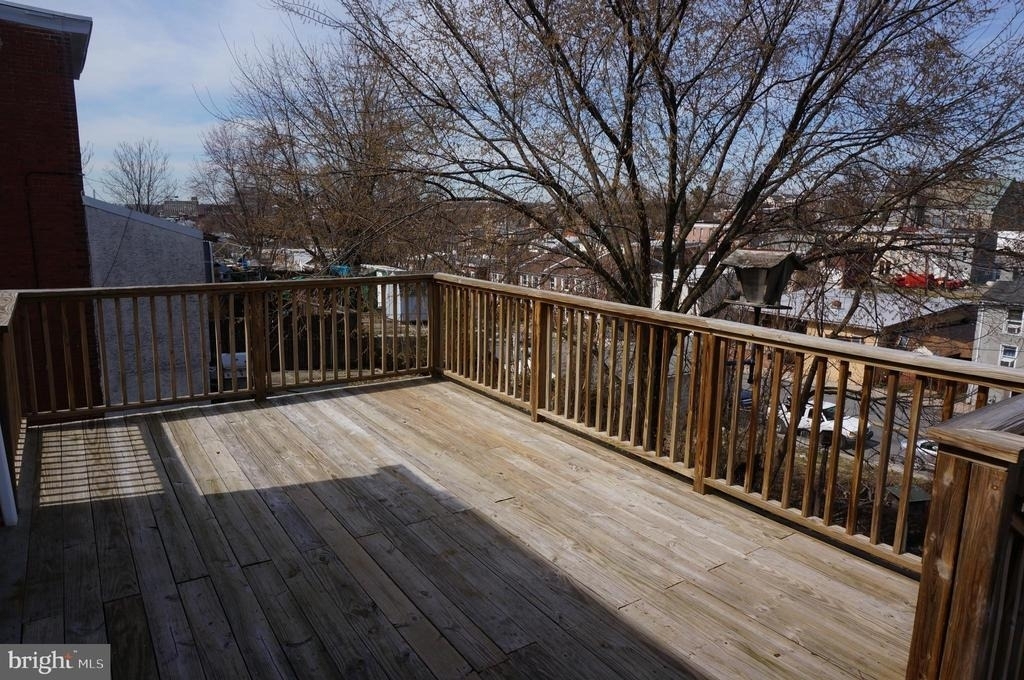 535 Sandy Street - Photo 9