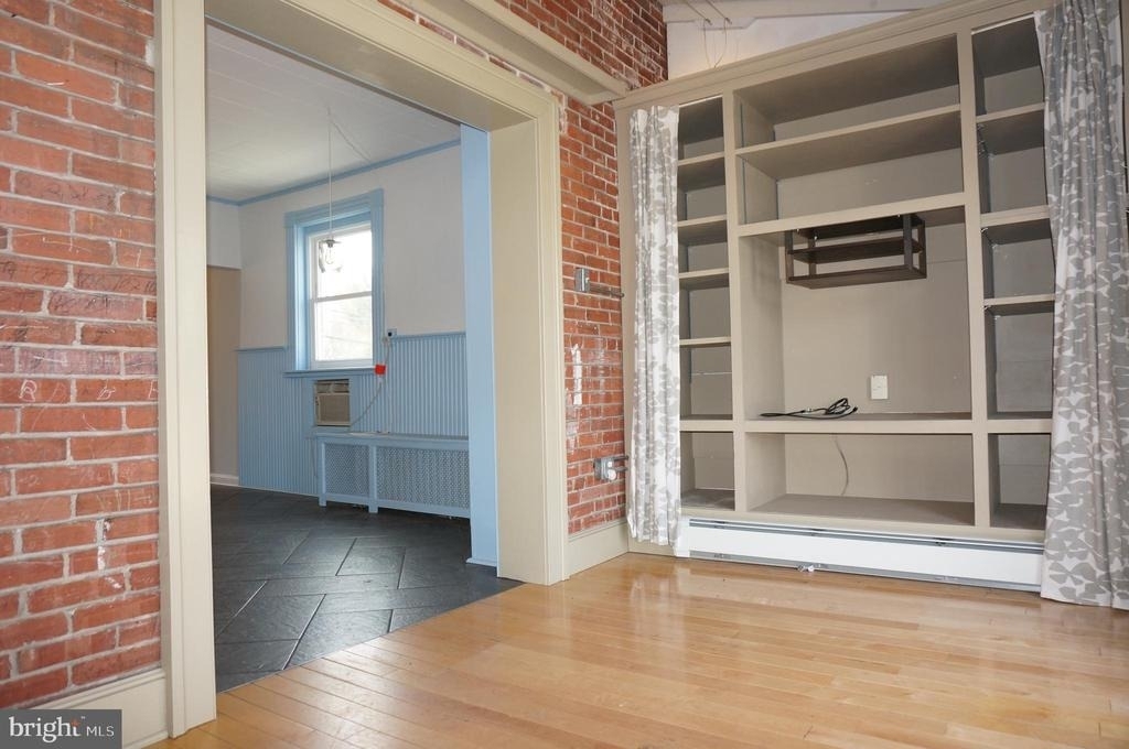 535 Sandy Street - Photo 8