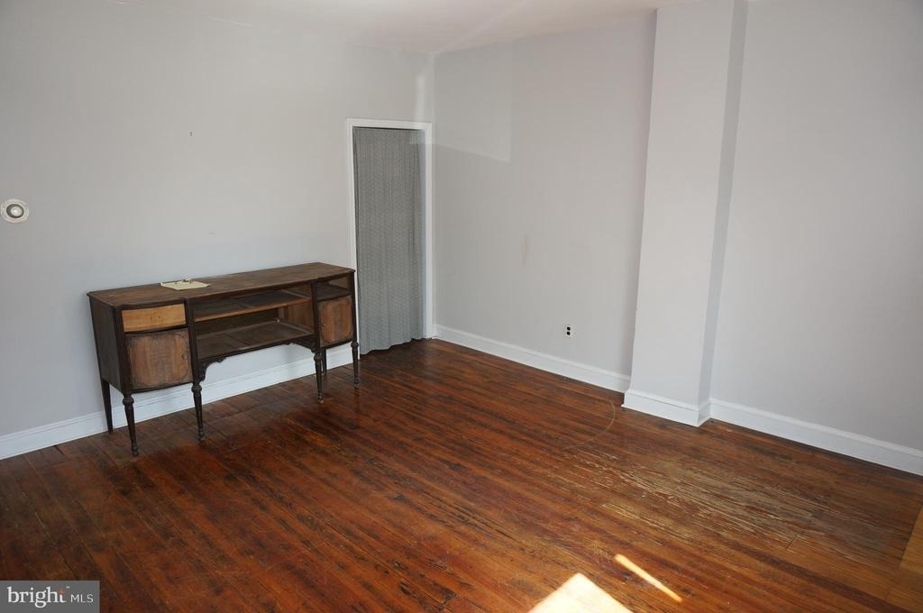 535 Sandy Street - Photo 3
