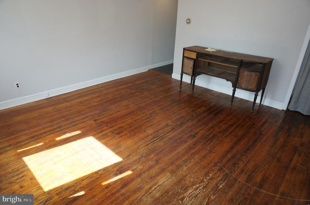 535 Sandy Street - Photo 1