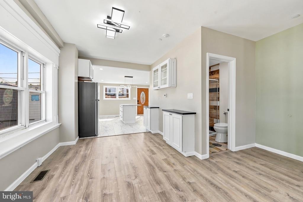 1015 Mcclenahan Terrace - Photo 3
