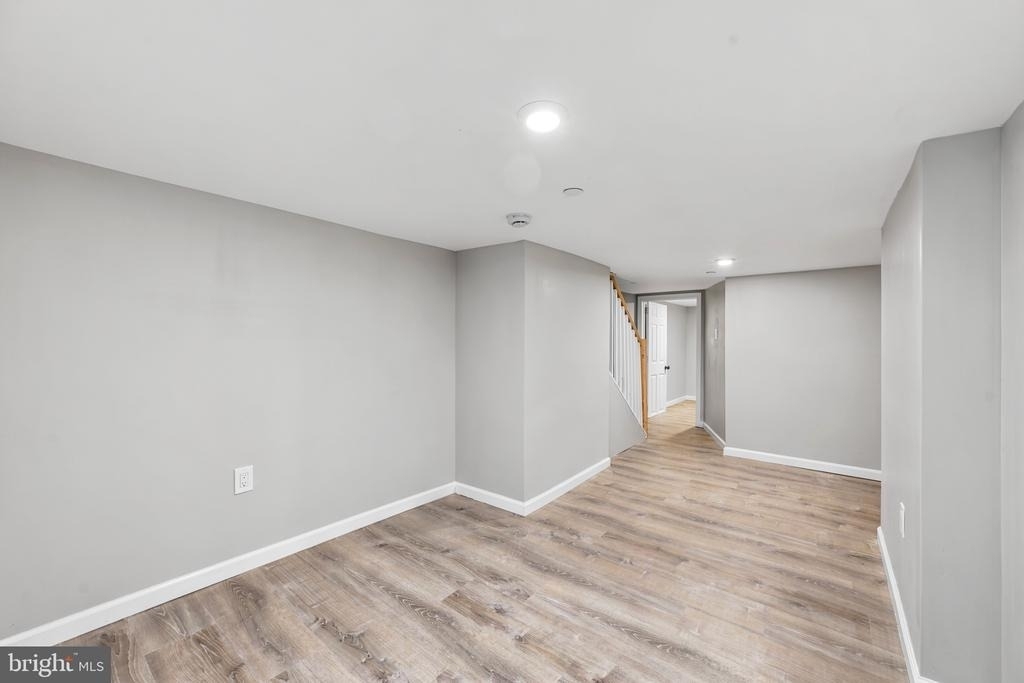 1015 Mcclenahan Terrace - Photo 20