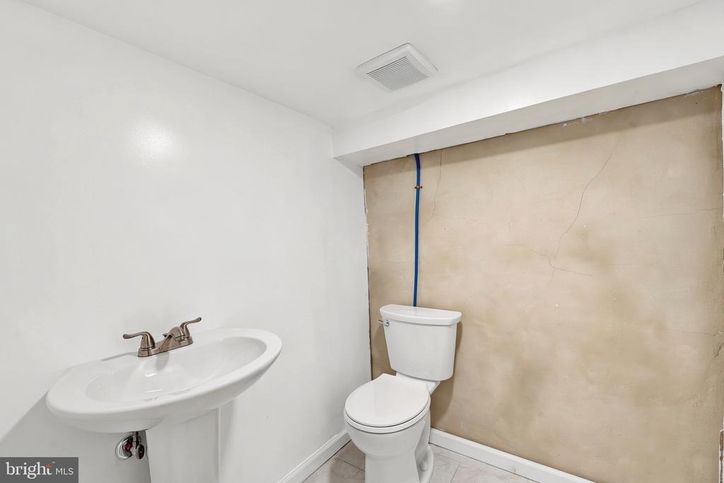 1015 Mcclenahan Terrace - Photo 18