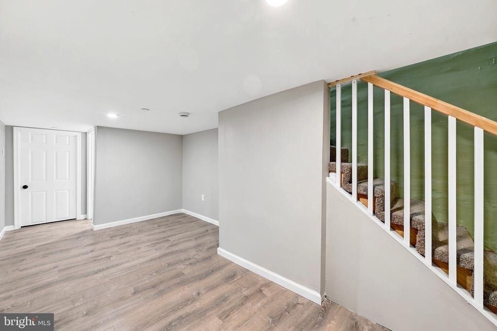 1015 Mcclenahan Terrace - Photo 16