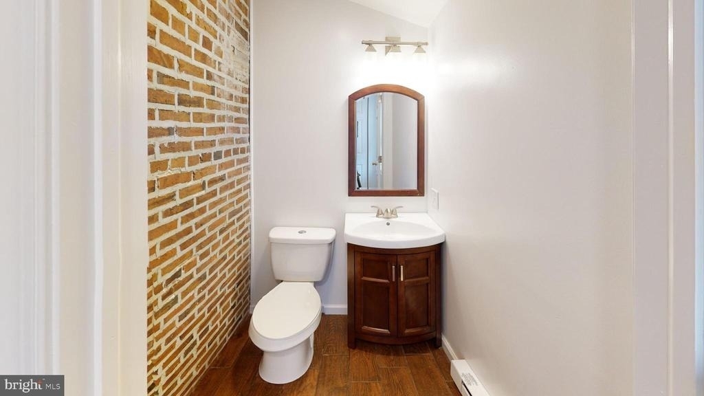 100 S Darlington Street - Photo 4
