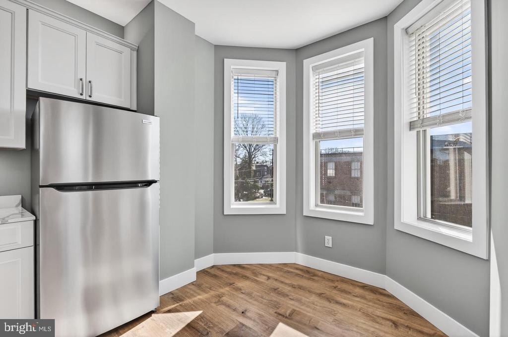 329 S High Street - Photo 6