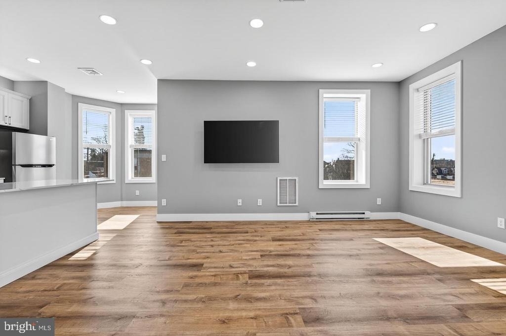 329 S High Street - Photo 7