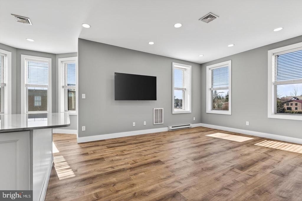 329 S High Street - Photo 8