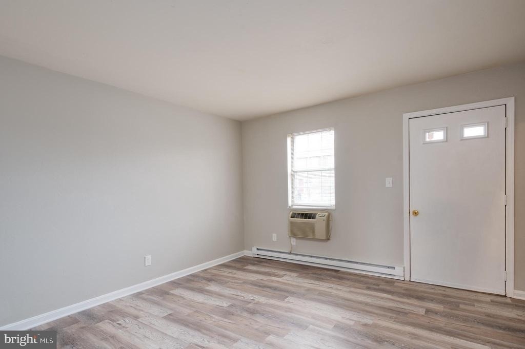 65 North St - Photo 3