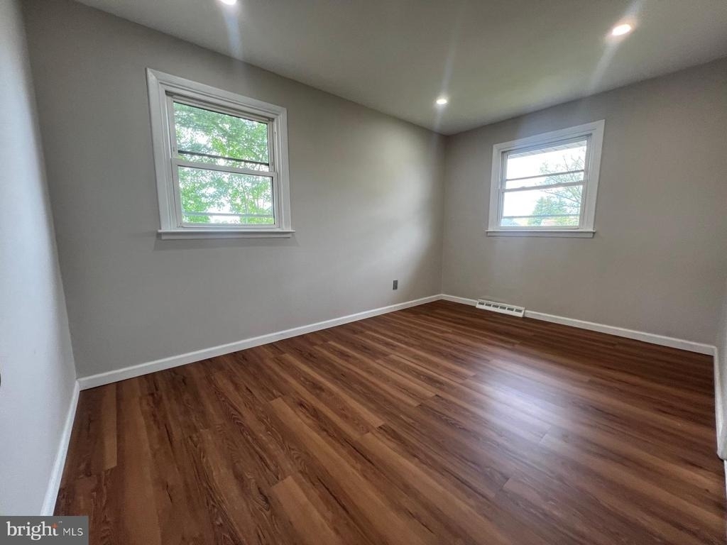 7406 Jackson Avenue - Photo 10