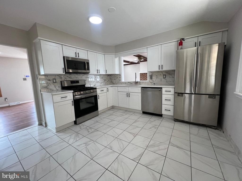 7406 Jackson Avenue - Photo 8