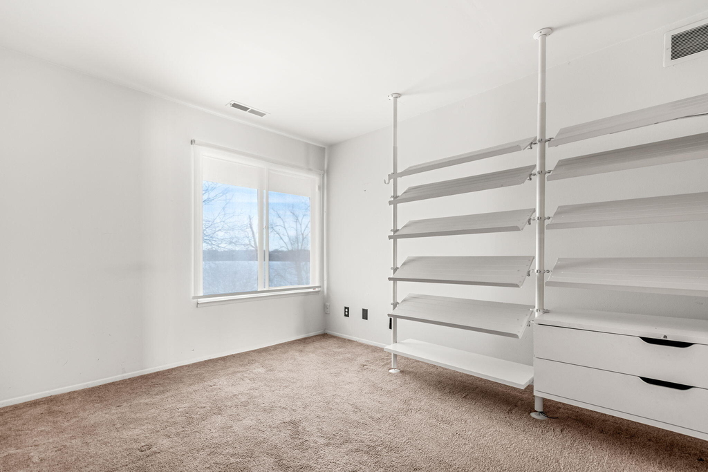 730 Cliffs Drive - Photo 20