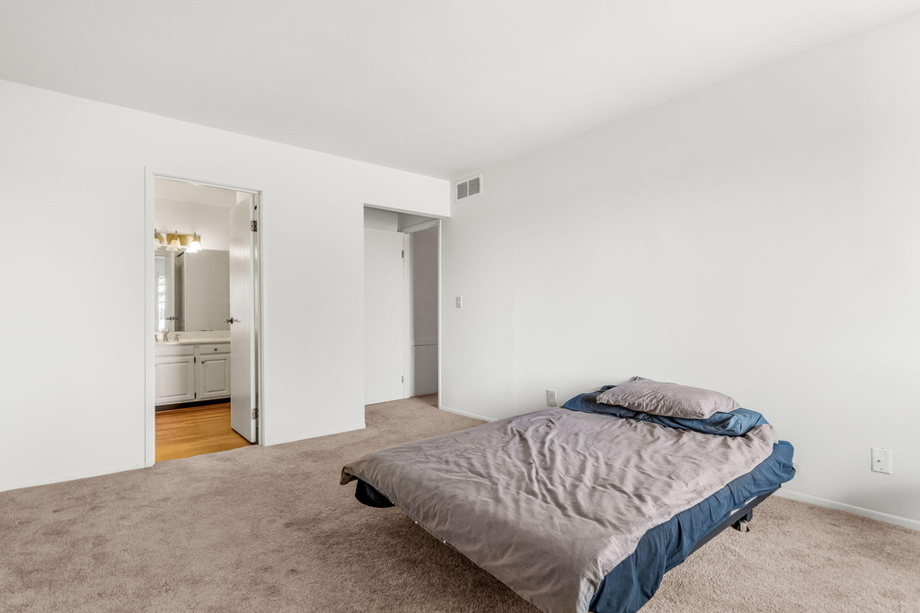 730 Cliffs Drive - Photo 17