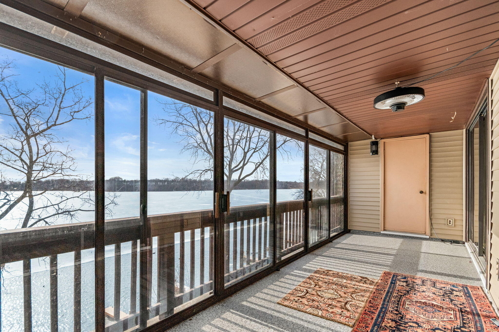 730 Cliffs Drive - Photo 9