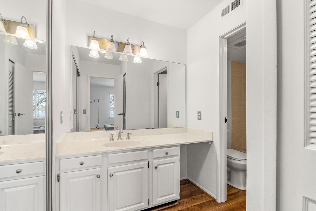 730 Cliffs Drive - Photo 18
