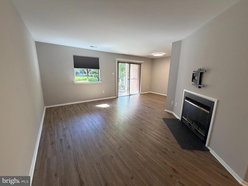 402 Cypress Point Circle - Photo 2
