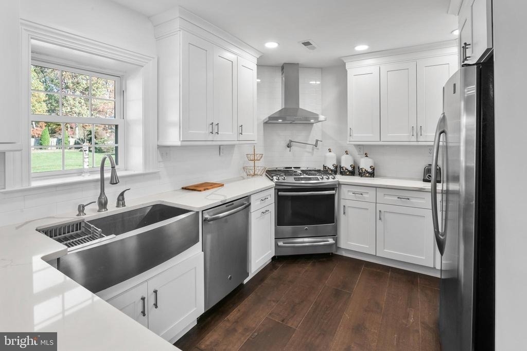367 Hartford Road - Photo 8