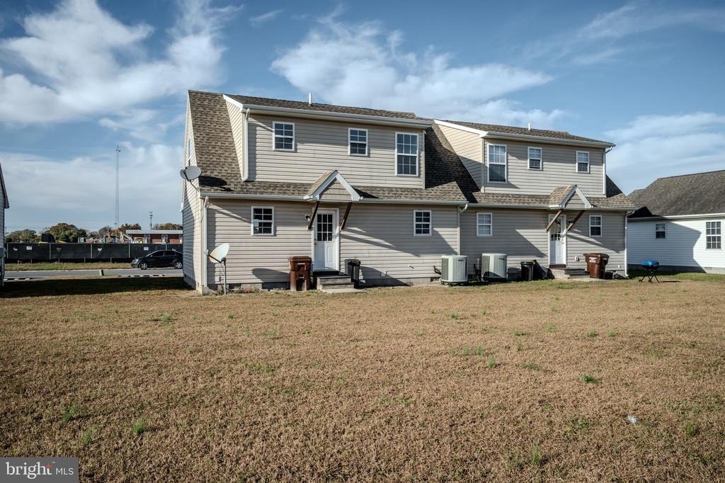 219 N Brown Street - Photo 19
