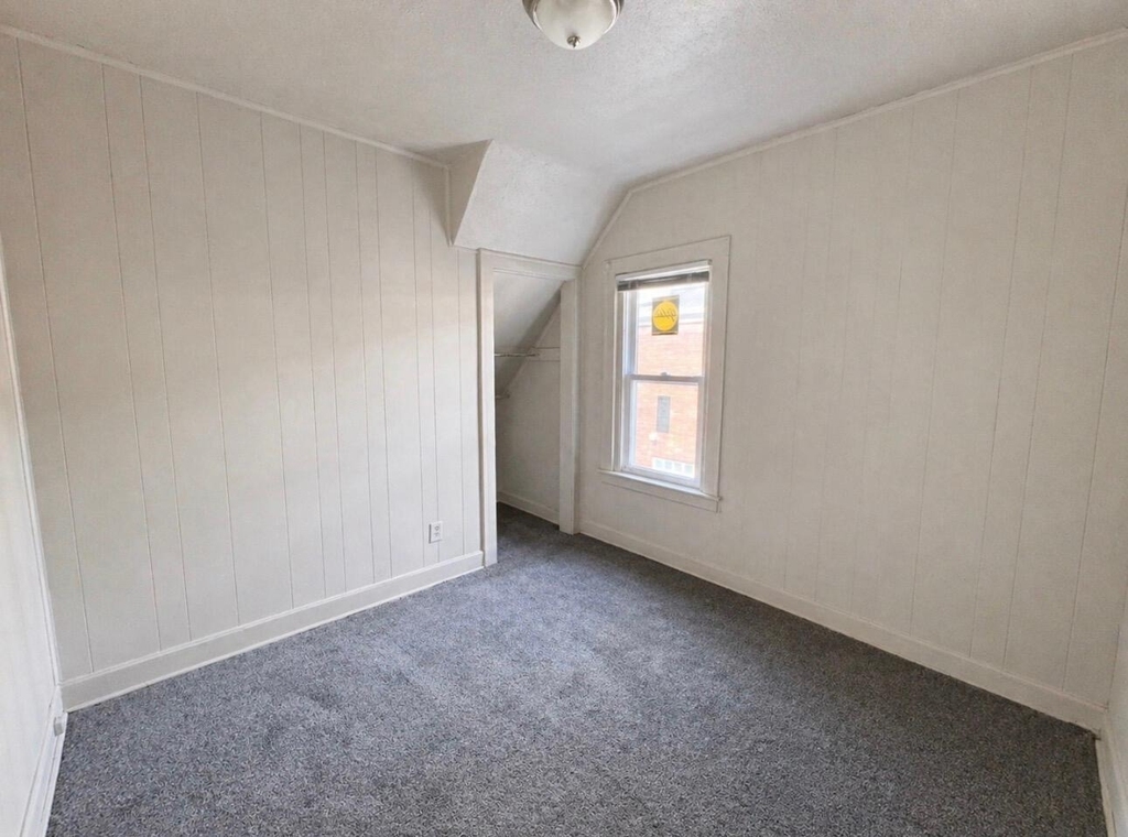5856 Barrett Street - Photo 2