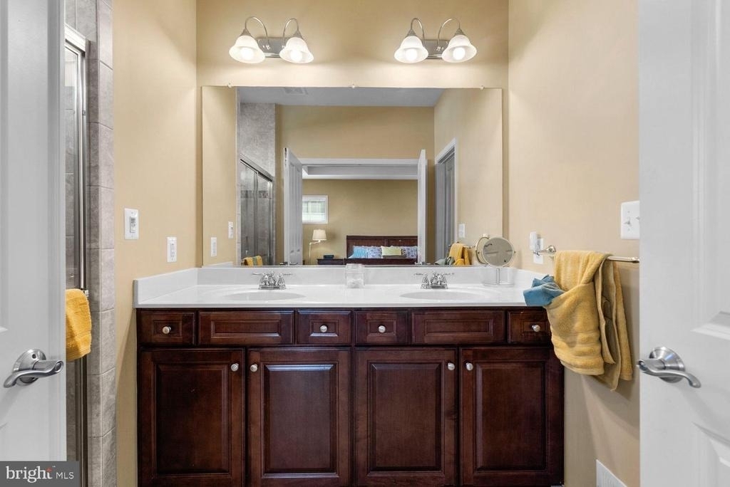 14103 Byrne Park Drive - Photo 8