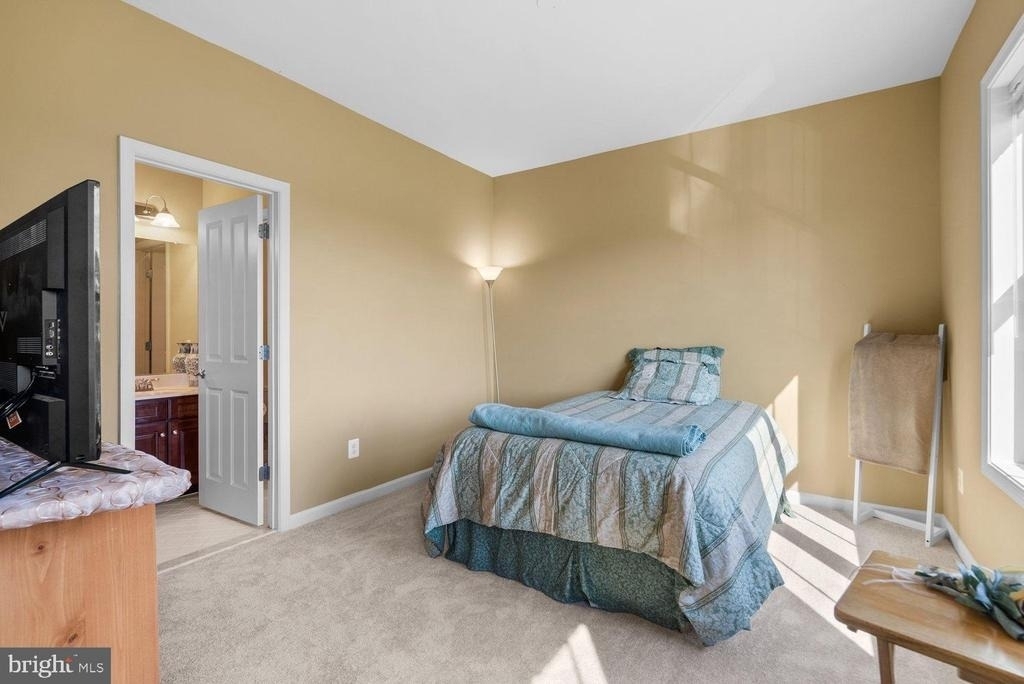 14103 Byrne Park Drive - Photo 12