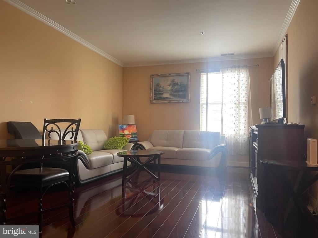 38 Maryland Avenue - Photo 6