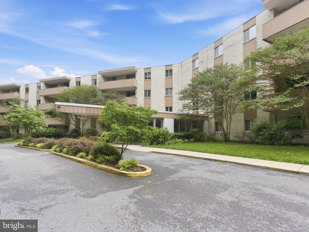 7505 Democracy Boulevard - Photo 9