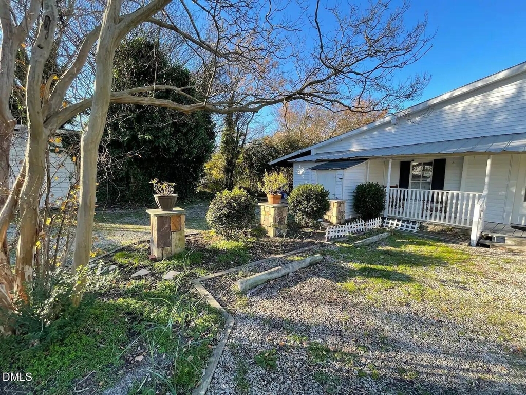3041 Carpenter Upchurch Road - Photo 16