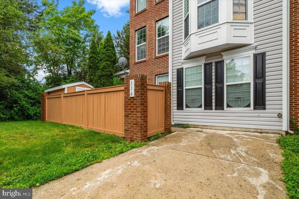 116 Whiskey Creek Cir - Photo 1