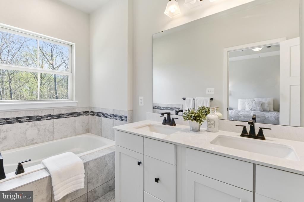 5927 Pecking Stone St - Photo 11