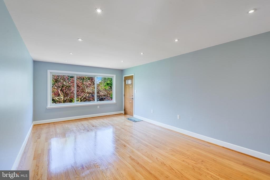 606 Apple Avenue - Photo 4
