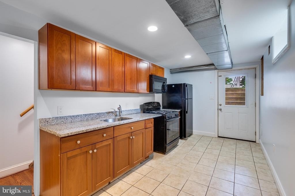 606 Apple Avenue - Photo 13