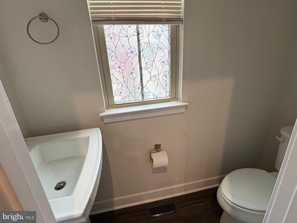 8711 Shady Pines Drive - Photo 11