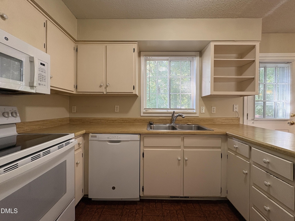 3107 Quinley Place - Photo 2