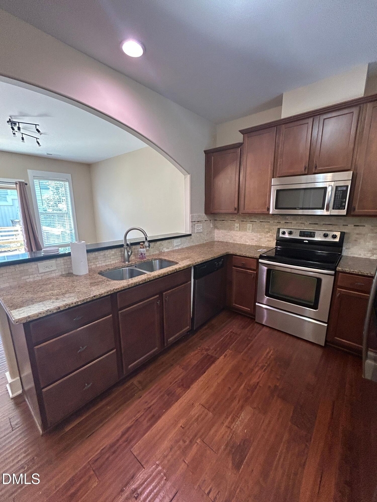 3827 Glenhaven Road - Photo 5