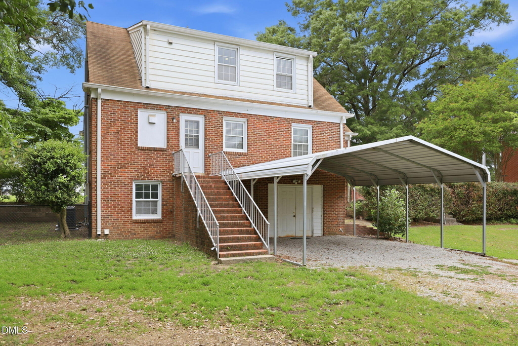 1203 S Main Street - Photo 2