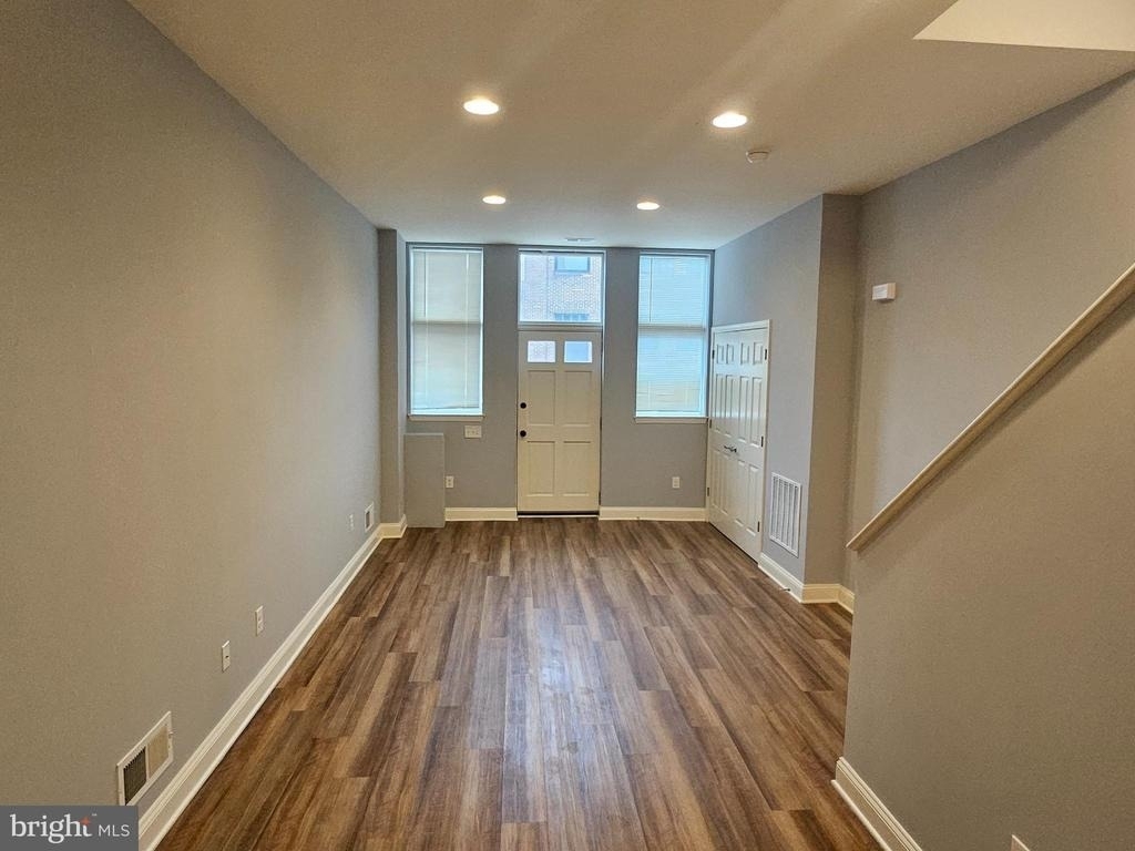 430 S Bond Street - Photo 2