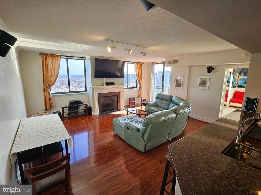 414 Water Street - Photo 0