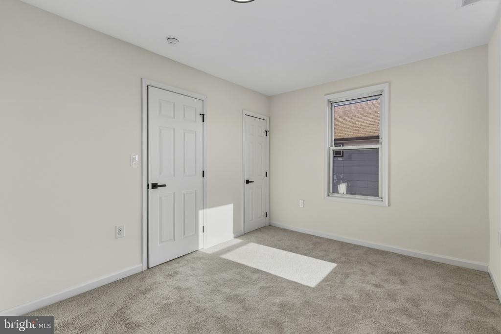 507 Washburn Avenue - Photo 16