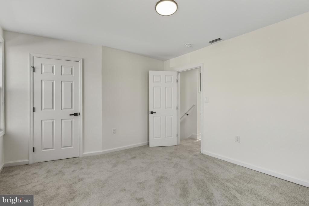507 Washburn Avenue - Photo 13