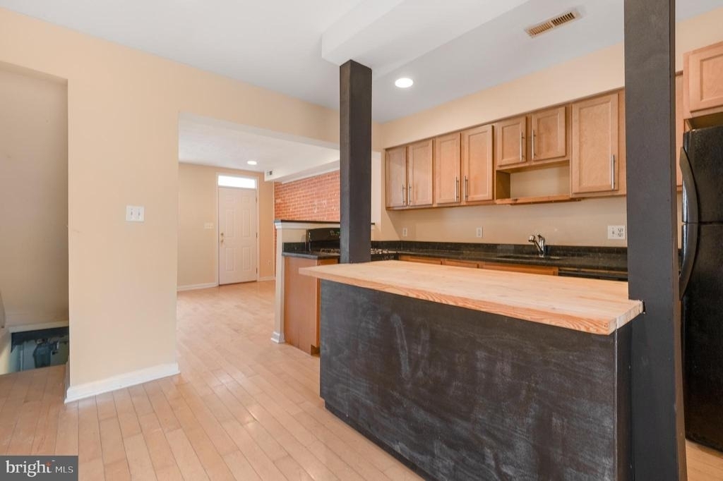 1123 W Lombard Street - Photo 13